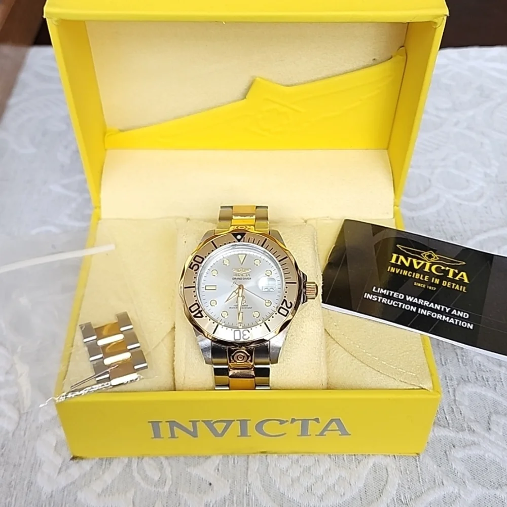 Men's Invicata Watch - Picture 1 of 2